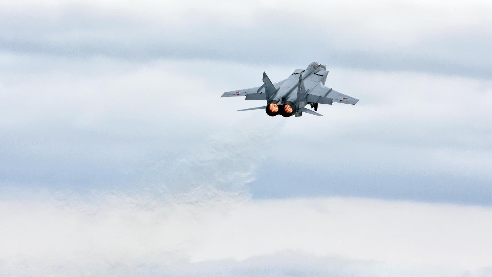 开云在线直播-电竞主题馆在多地开放吸引年轻人打卡体验，电竞主题展馆